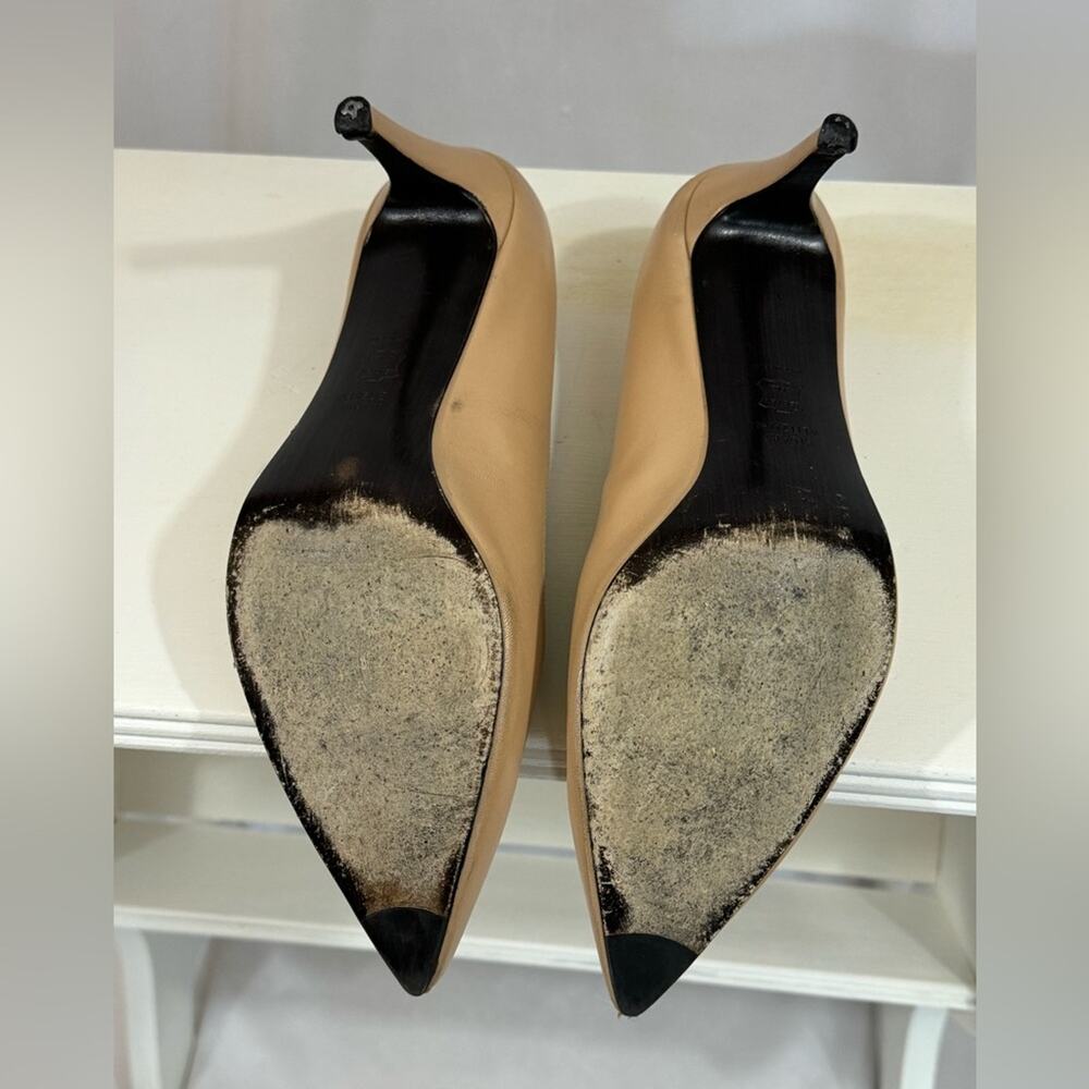 Stuart Weitzman Taupe/Tan Adobe Kid leather pumps - Picture 7 of 10